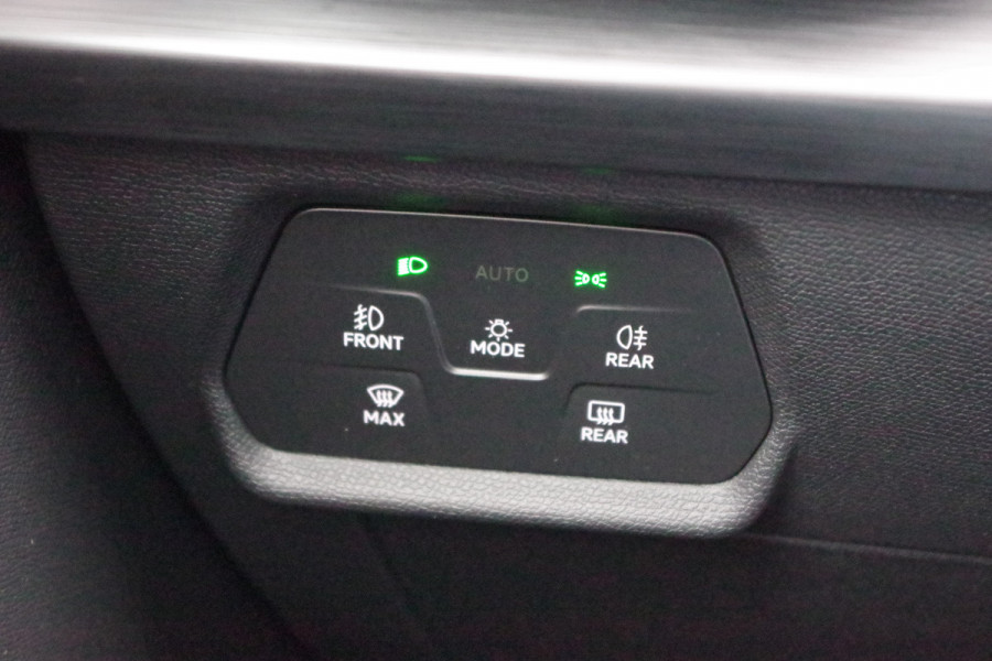 CUPRA Formentor 1.4 e-Hybrid VZ 245 PK Copper Edition PHEV, DCC, Camera, Kuipstoelen, LED