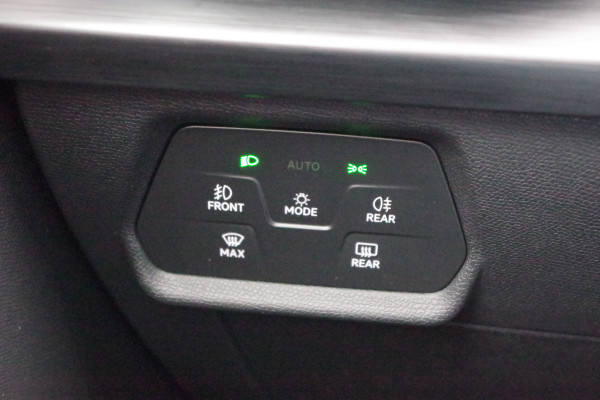 CUPRA Formentor 1.4 e-Hybrid VZ 245 PK Copper Edition PHEV, DCC, Camera, Kuipstoelen, LED