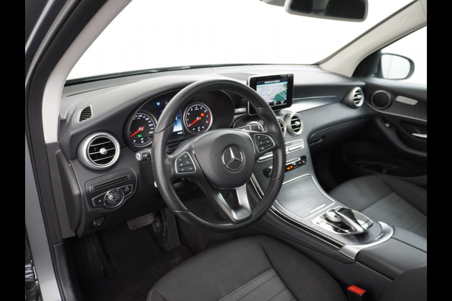 Mercedes-Benz GLC GLC 250 4M | Panorama Dodehoek Trekhaak Standkachel