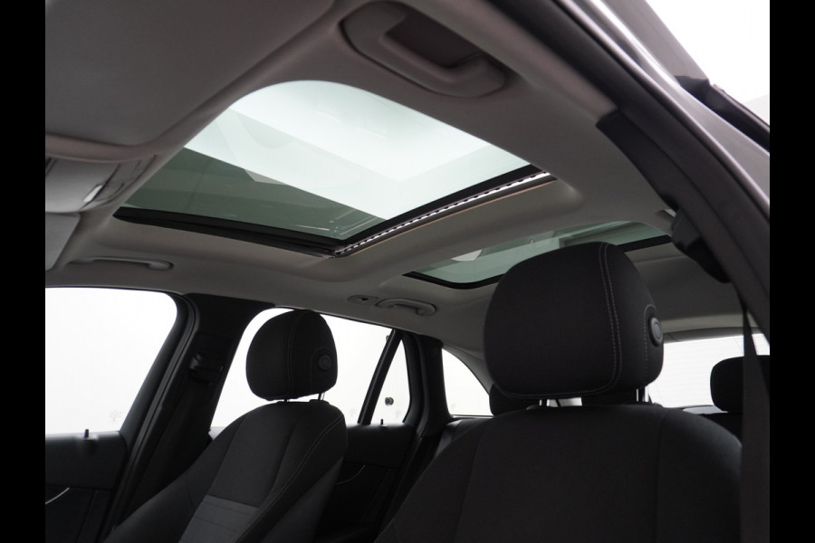 Mercedes-Benz GLC GLC 250 4M | Panorama Dodehoek Trekhaak Standkachel