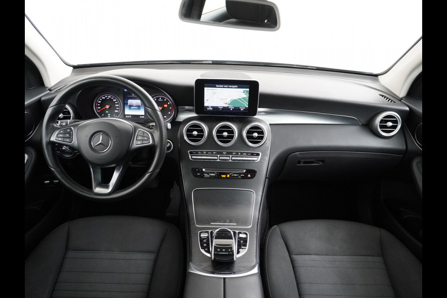 Mercedes-Benz GLC GLC 250 4M | Panorama Dodehoek Trekhaak Standkachel