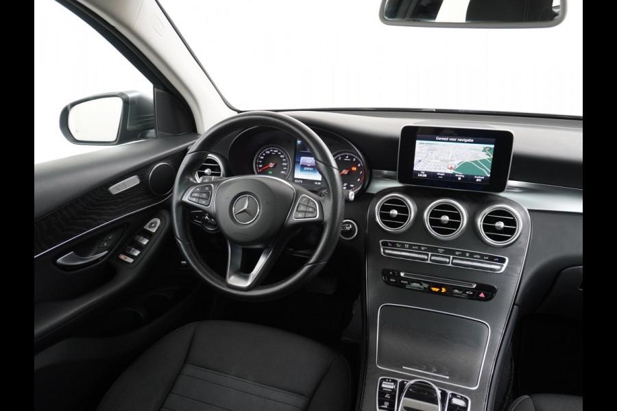 Mercedes-Benz GLC GLC 250 4M | Panorama Dodehoek Trekhaak Standkachel