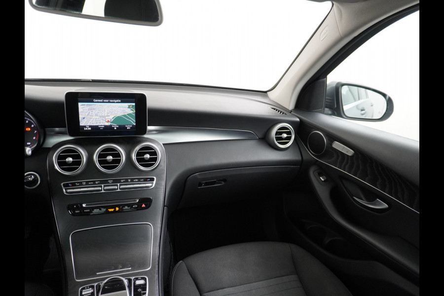Mercedes-Benz GLC GLC 250 4M | Panorama Dodehoek Trekhaak Standkachel
