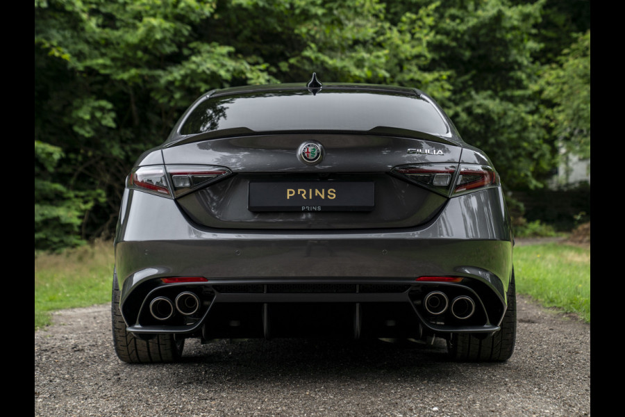 Alfa Romeo Giulia 2.9 V6 Quadrifoglio MY25 | Facelift | Carbon dak | Carbon stoelen | Akrapovic | Harman/Kardon
