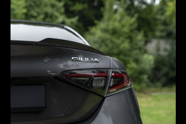 Alfa Romeo Giulia 2.9 V6 Quadrifoglio MY25 | Facelift | Carbon dak | Carbon stoelen | Akrapovic | Harman/Kardon