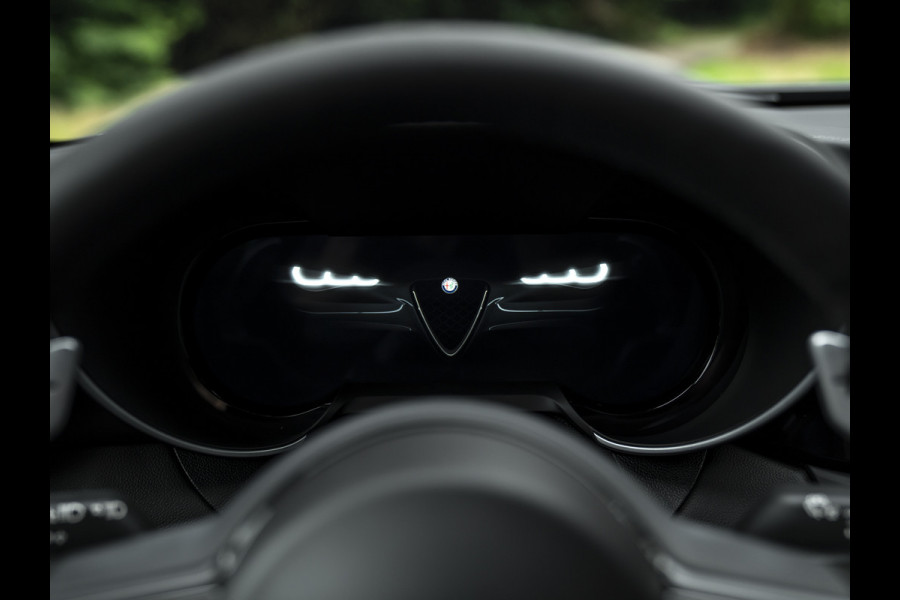 Alfa Romeo Giulia 2.9 V6 Quadrifoglio MY25 | Facelift | Carbon dak | Carbon stoelen | Akrapovic | Harman/Kardon