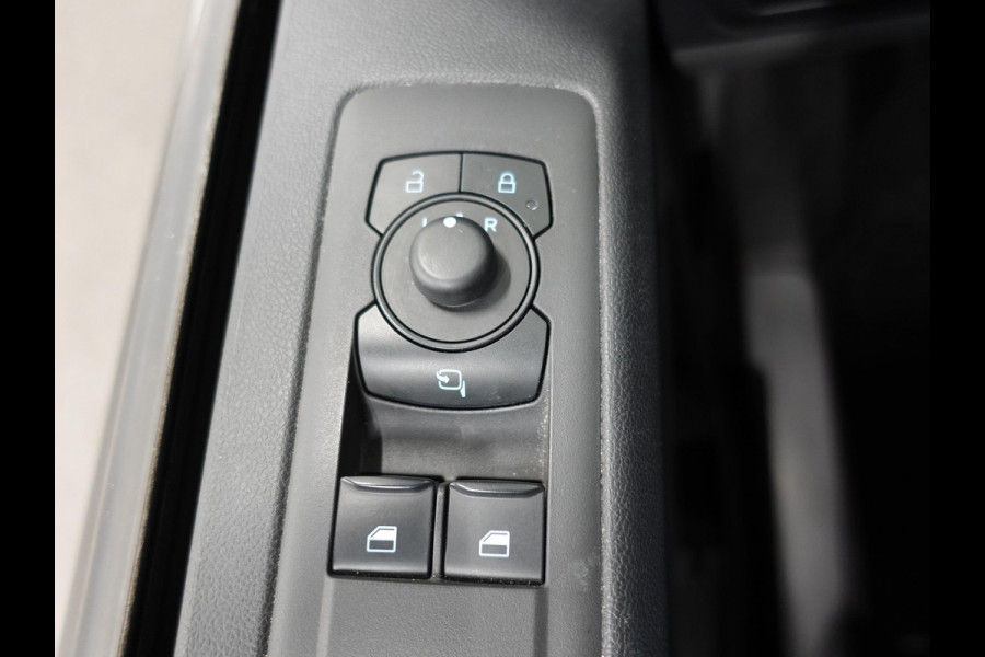 Ford Transit Custom 300 2.0 TDCI L2H1 Trend NM Navi Cruise Camera Parkeersensoren Trekhaak