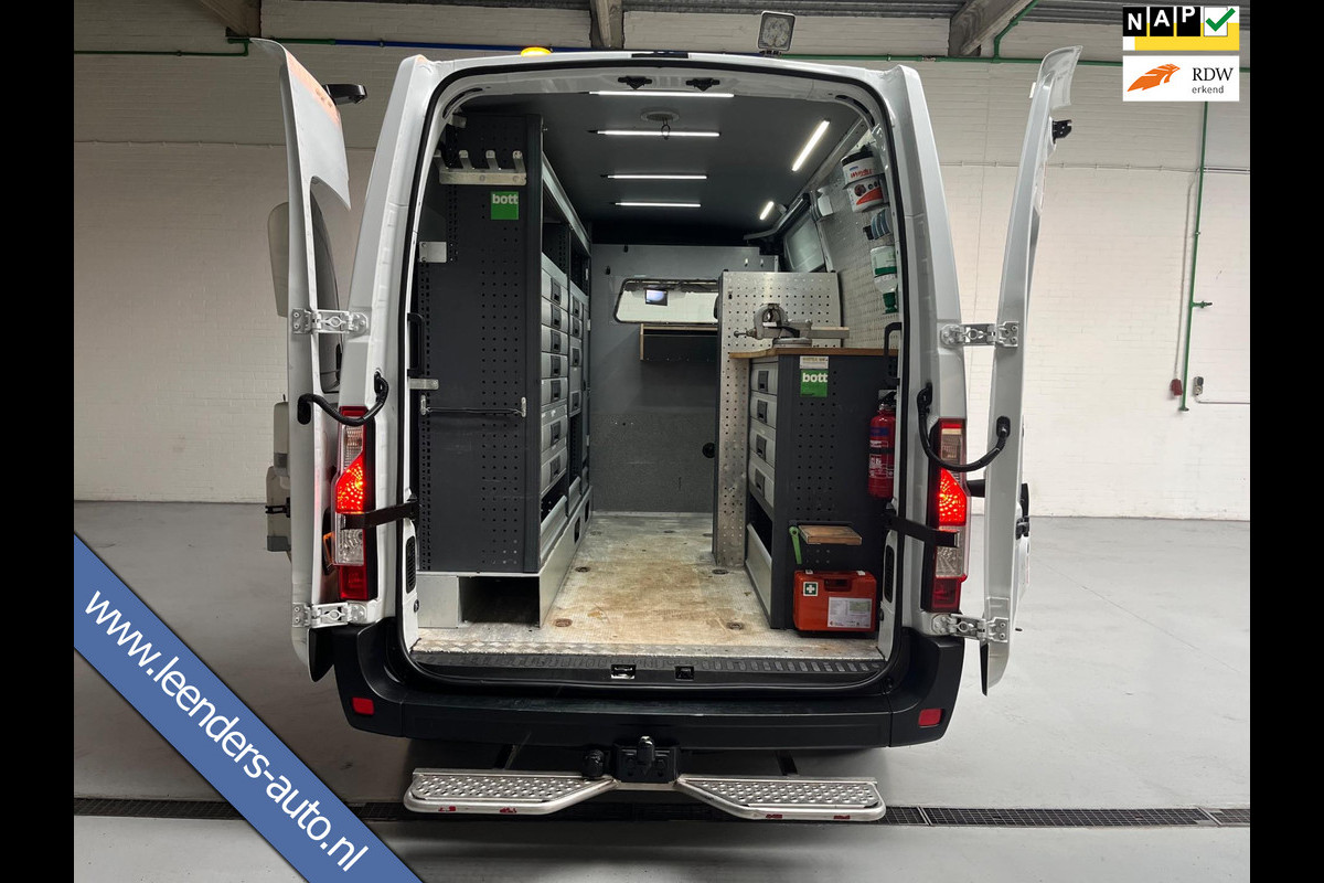 Renault Master Servicewagen T35 2.3 dCi 145pk euro6 L2H2 BOTT Inrichting, Victron omvormer, Standkachel, Trekhaak, RIJKLAARPRIJS! Renault Master Servicewagen T35 2.3 dCi 145pk euro6 L2H2 BOTT Inrichting, Victron omvormer, Standkachel, Trekhaak, RIJKLAARPRIJS!