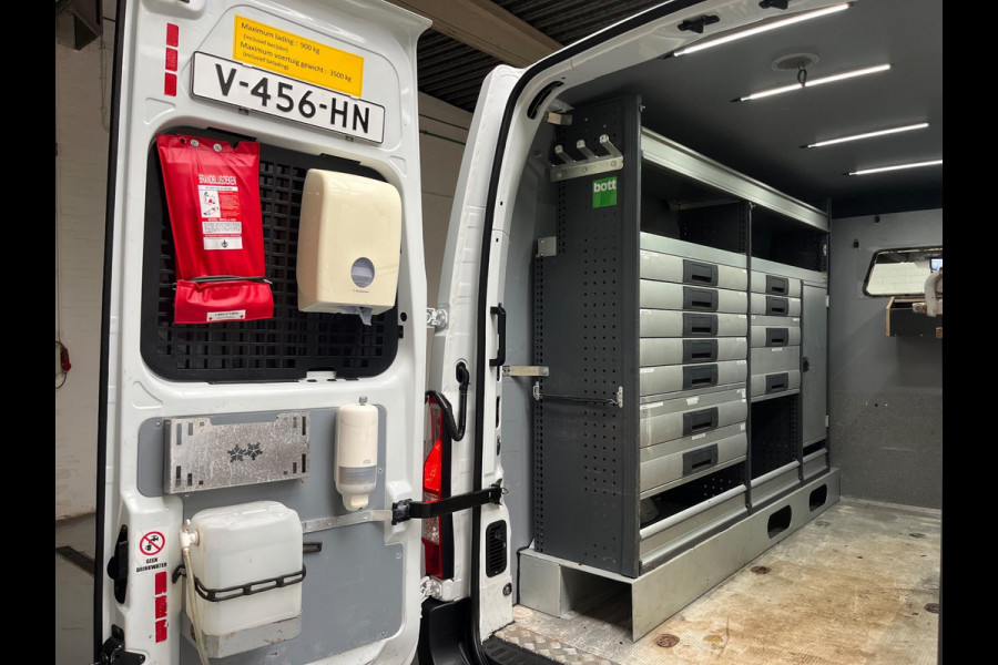 Renault Master Servicewagen T35 2.3 dCi 145pk euro6 L2H2 BOTT Inrichting, Victron omvormer, Standkachel, Trekhaak, RIJKLAARPRIJS!