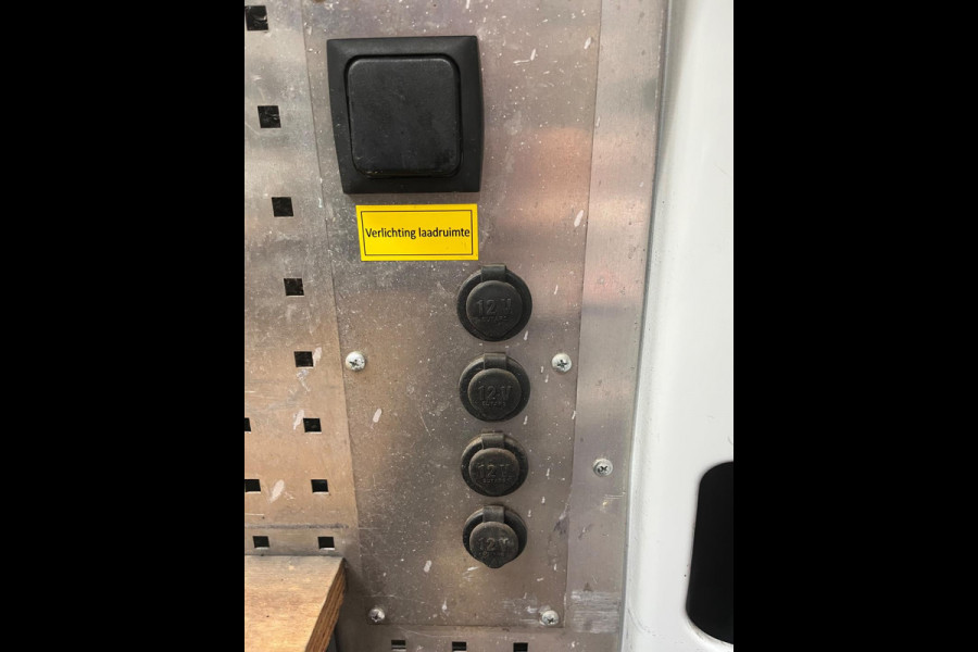 Renault Master Servicewagen T35 2.3 dCi 145pk euro6 L2H2 BOTT Inrichting, Victron omvormer, Standkachel, Trekhaak, RIJKLAARPRIJS!