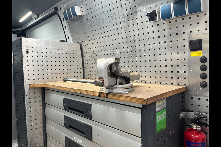 Renault Master Servicewagen T35 2.3 dCi 145pk euro6 L2H2 BOTT Inrichting, Victron omvormer, Standkachel, Trekhaak, RIJKLAARPRIJS!