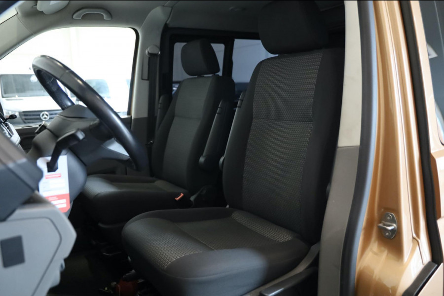 Volkswagen Transporter Caravelle T6 2.0 TDI DSG DC CARPLAY 150PK DUBBELE SCHUIFDEUREN 5 PERSOONS LEASE V/A €144,- P.M. INRUIL MOG