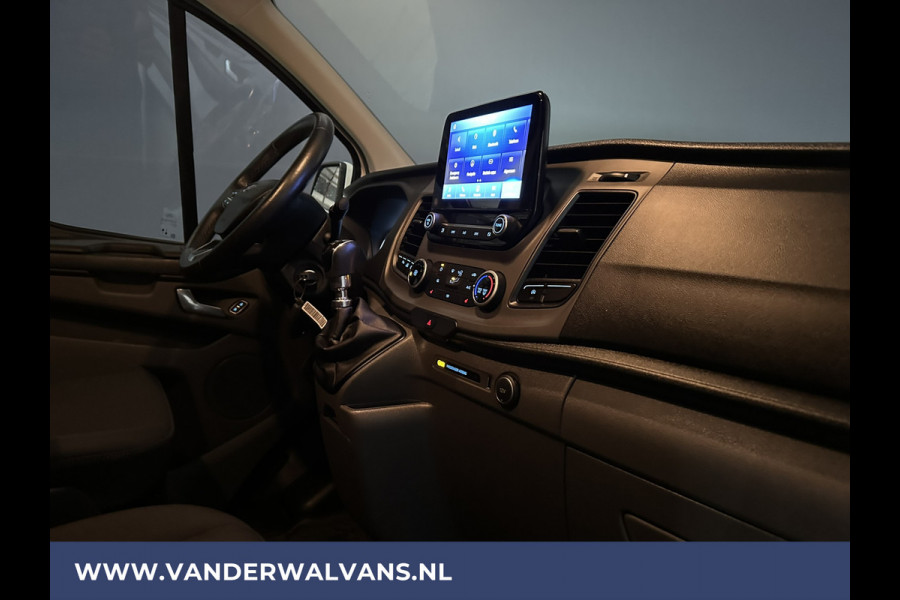 Ford Transit Custom 2.0 TDCI L2H1 Euro6 Airco | Camera | Navigatie | LED | Apple Carplay | Android Auto Cruisecontrol, Parkeersensoren, Stoelverwarming, Verwarmde voorruit, Bijrijdersbank, 2800kg Trekvermogen