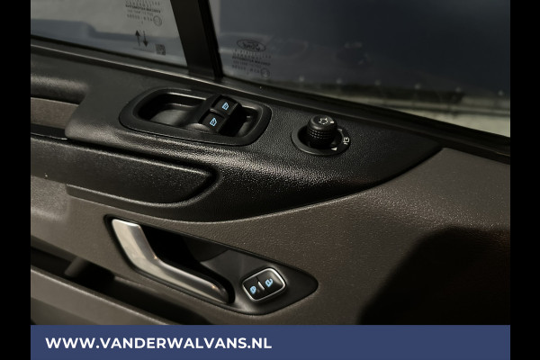 Ford Transit Custom 2.0 TDCI L2H1 Euro6 Airco | Camera | Navigatie | LED | Apple Carplay | Android Auto Cruisecontrol, Parkeersensoren, Stoelverwarming, Verwarmde voorruit, Bijrijdersbank, 2800kg Trekvermogen