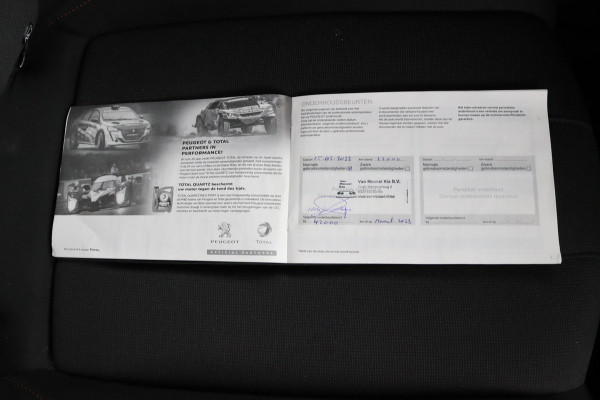 Peugeot 508 SW 1.2 PureTech Blue*AUTOM.*CAM*NAVI*ECC*CRUISE*TEL*