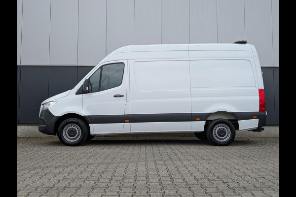 Mercedes-Benz Sprinter 316 160PK L2H2 3500KG TREKHAAK CRUISE CLIMATE M-BUX PARKEERSENSOREN CAMERA