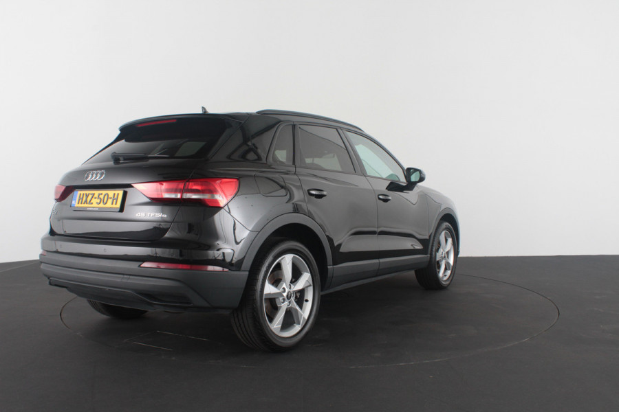 Audi Q3 45 TFSI e edition > 245pk/Leer/19inch/keyless/Stoelverwarming/Plug in-hybride...