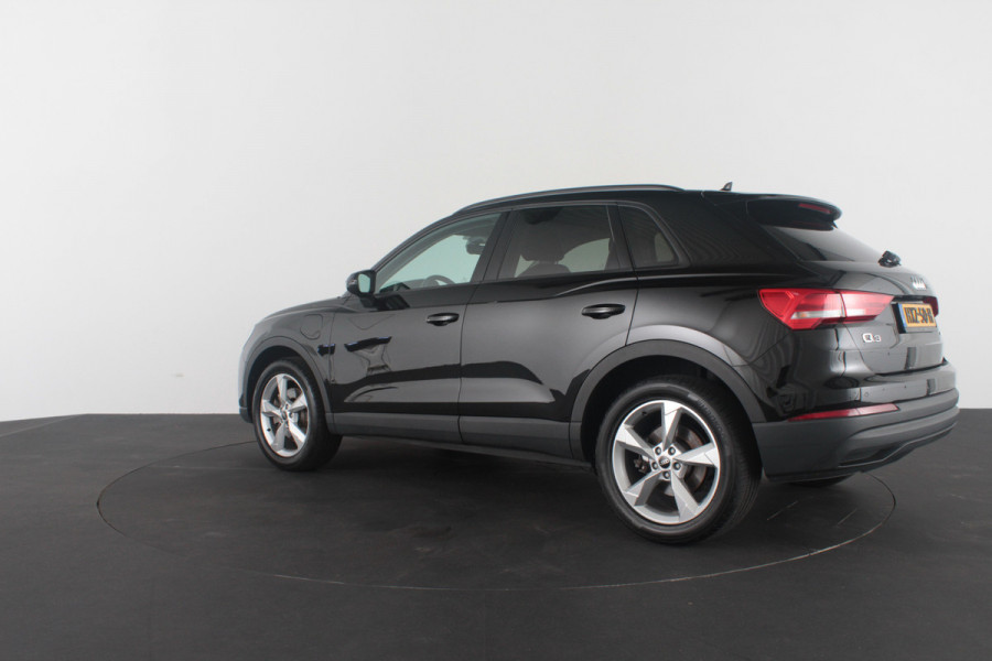 Audi Q3 45 TFSI e edition > 245pk/Leer/19inch/keyless/Stoelverwarming/Plug in-hybride...