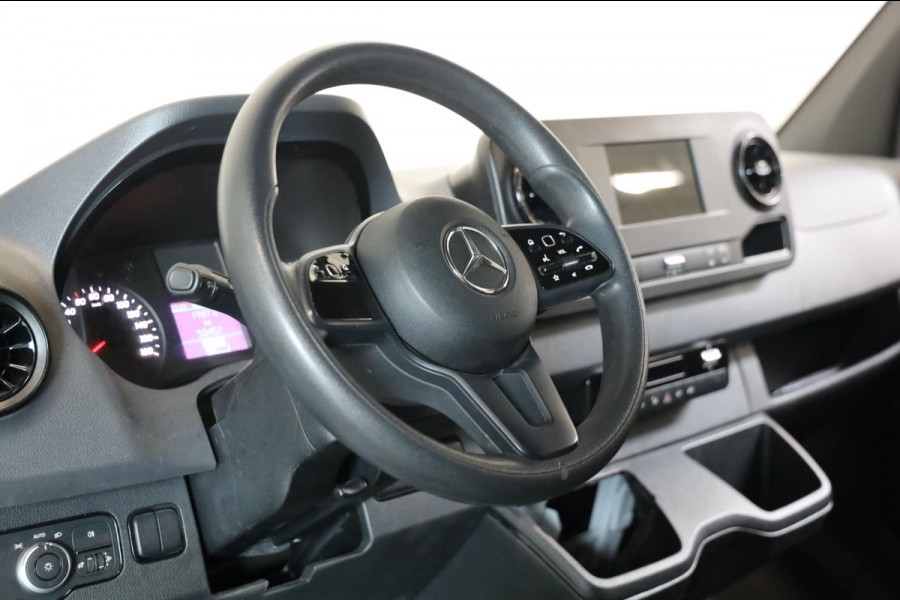 Mercedes-Benz Sprinter 374 CDI AUTOMAAT CHASSIS RWD PRO CLIMA/AIRCO NAVI MBUX LEASE v/a €177,- p.m. INRUIL MOGELIJK