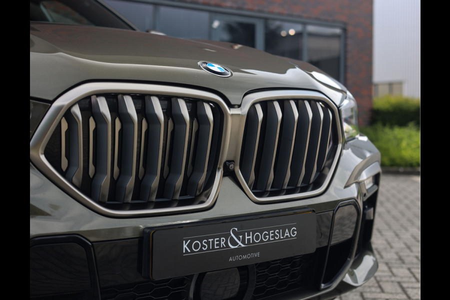 BMW X6 M50i High Executive | Manhattan - Sky - Iconic Glow - Vol leder