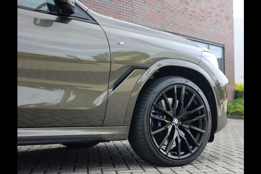 BMW X6 M50i High Executive | Manhattan - Sky - Iconic Glow - Vol leder