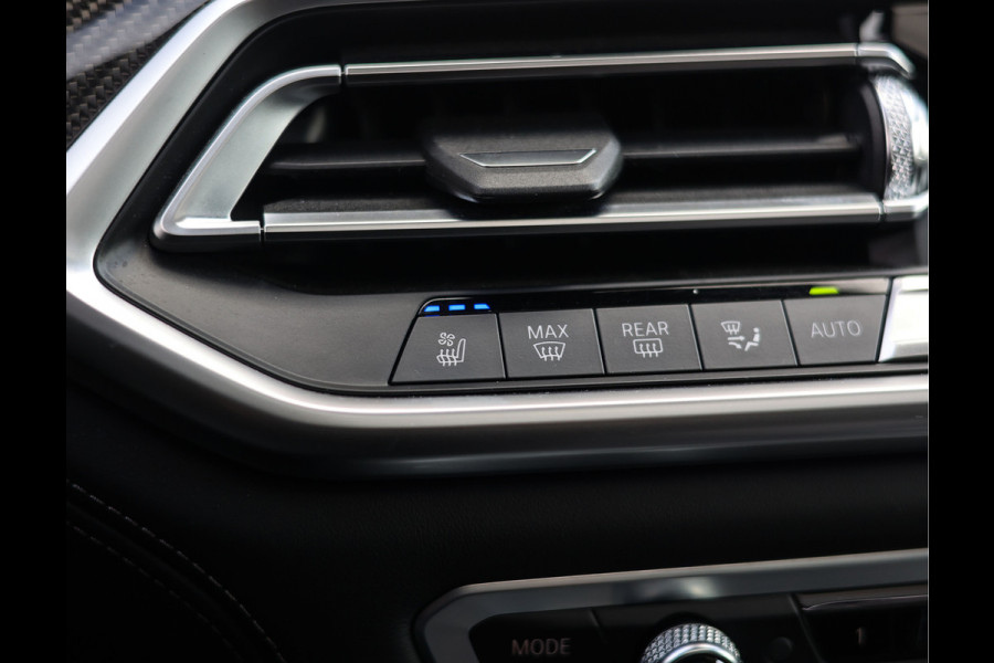BMW X6 M50i High Executive | Manhattan - Sky - Iconic Glow - Vol leder