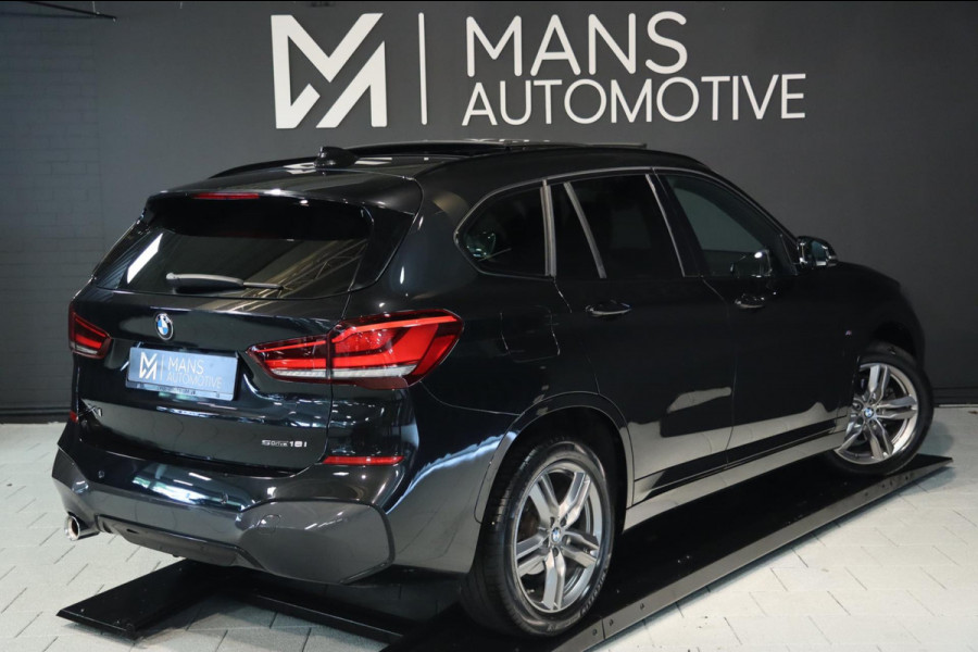 BMW X1 SDrive18i M Sport / PANODAK / HUD / KEYLESS / CAMERA / LED