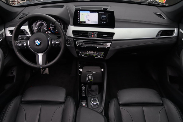 BMW X1 SDrive18i M Sport / PANODAK / HUD / KEYLESS / CAMERA / LED
