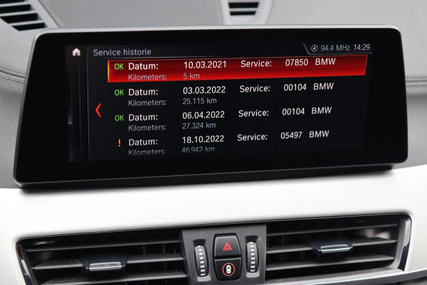 BMW X1 SDrive18i M Sport / PANODAK / HUD / KEYLESS / CAMERA / LED