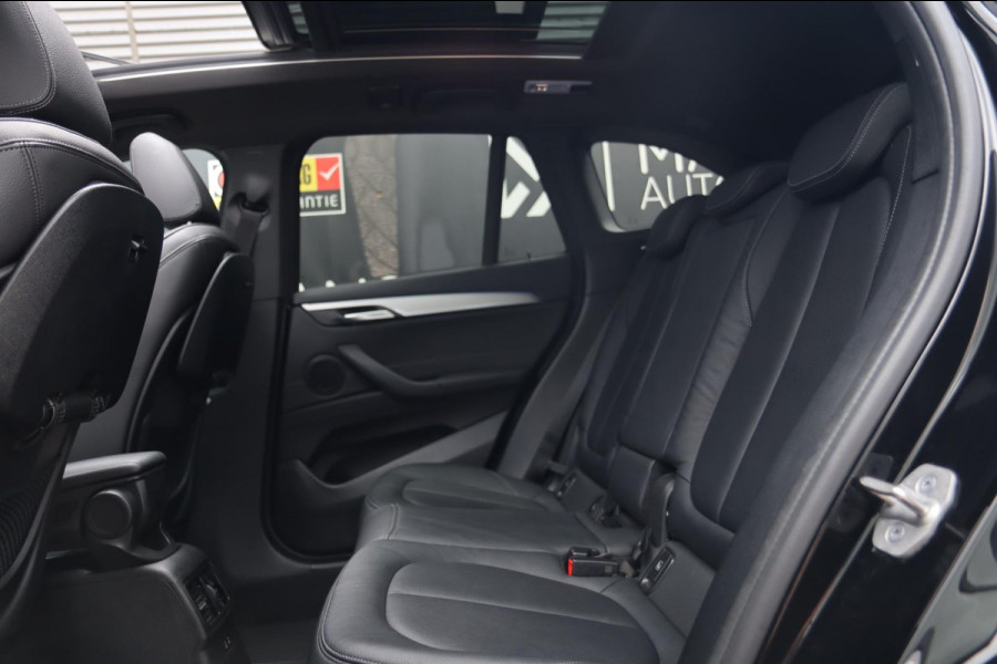 BMW X1 SDrive18i M Sport / PANODAK / HUD / KEYLESS / CAMERA / LED