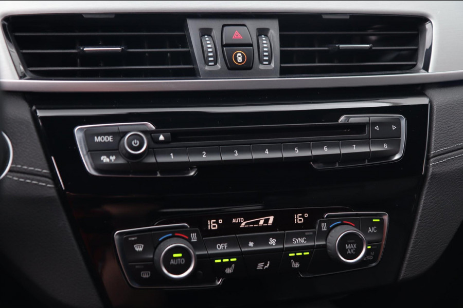 BMW X1 SDrive18i M Sport / PANODAK / HUD / KEYLESS / CAMERA / LED