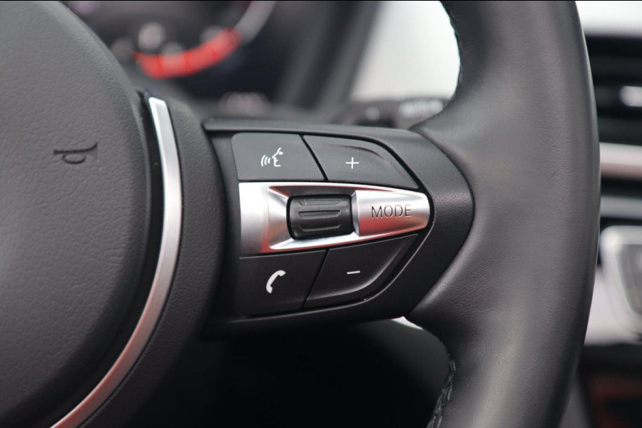 BMW X1 SDrive18i M Sport / PANODAK / HUD / KEYLESS / CAMERA / LED