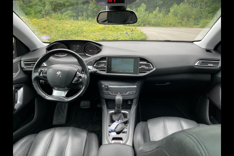 Peugeot 308 SW 1.2 PureTech Blue Lease Premium AUTOMAAT LEER PANODAK NAVI CAMERA
