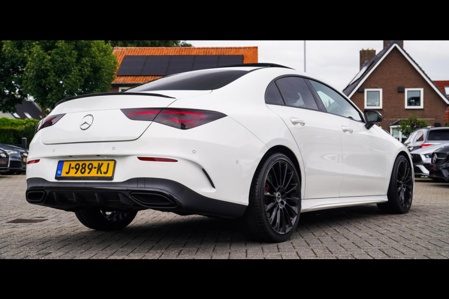 Mercedes-Benz CLA-Klasse 220 Premium Plus | Pano | Achterruitrijcamera | Sfeerverlichting