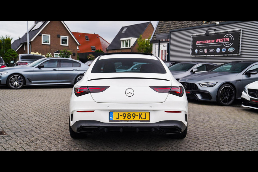Mercedes-Benz CLA-Klasse 220 Premium Plus | Pano | Achterruitrijcamera | Sfeerverlichting