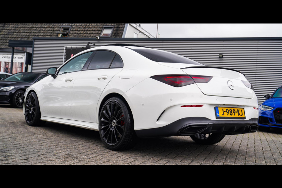 Mercedes-Benz CLA-Klasse 220 Premium Plus | Pano | Achterruitrijcamera | Sfeerverlichting