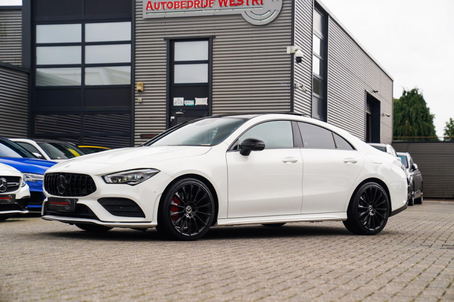 Mercedes-Benz CLA-Klasse 220 Premium Plus | Pano | Achterruitrijcamera | Sfeerverlichting