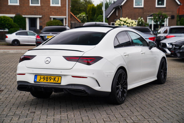Mercedes-Benz CLA-Klasse 220 Premium Plus | Pano | Achterruitrijcamera | Sfeerverlichting
