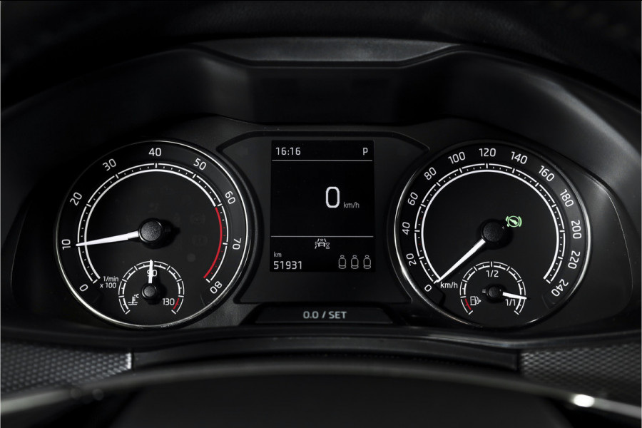 Škoda Kamiq 1.0 TSI 110 PK Ambition - DSG Automaat | Cruise | Stoelverw. | Camera+PDC | App.Connect | Auto.Airco | LM 16" | 4259