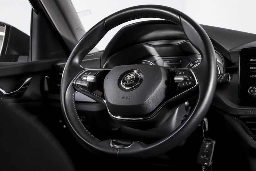 Škoda Kamiq 1.0 TSI 110 PK Ambition - DSG Automaat | Cruise | Stoelverw. | Camera+PDC | App.Connect | Auto.Airco | LM 16" | 4259