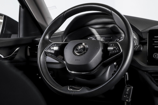 Škoda Kamiq 1.0 TSI 110 PK Ambition - DSG Automaat | Cruise | Stoelverw. | Camera+PDC | App.Connect | Auto.Airco | LM 16" | 4259