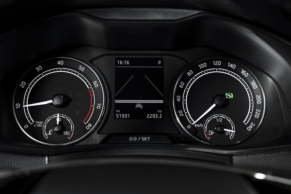 Škoda Kamiq 1.0 TSI 110 PK Ambition - DSG Automaat | Cruise | Stoelverw. | Camera+PDC | App.Connect | Auto.Airco | LM 16" | 4259