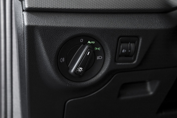 Škoda Kamiq 1.0 TSI 110 PK Ambition - DSG Automaat | Cruise | Stoelverw. | Camera+PDC | App.Connect | Auto.Airco | LM 16" | 4259