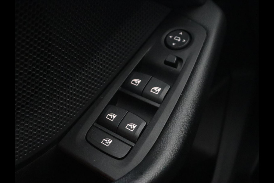 BMW 1-serie 118i Executive Edition | Sport Line | Carplay | Sportstoelen | Half leder | Live Cockpit | Climate control | Parkeerhulp | Cruise control | 'Storm Bay' Metallic