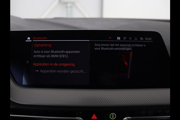 BMW 1-serie 118i Executive Edition | Sport Line | Carplay | Sportstoelen | Half leder | Live Cockpit | Climate control | Parkeerhulp | Cruise control | 'Storm Bay' Metallic