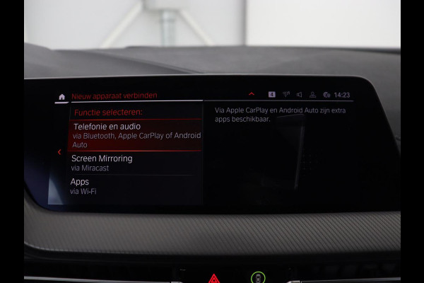 BMW 1-serie 118i Executive Edition | Sport Line | Carplay | Sportstoelen | Half leder | Live Cockpit | Climate control | Parkeerhulp | Cruise control | 'Storm Bay' Metallic