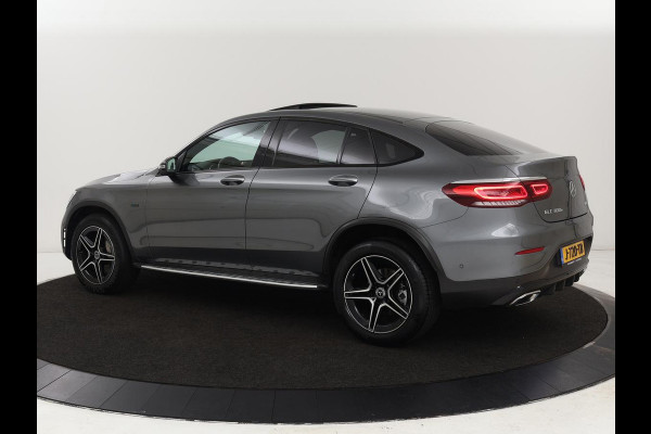 Mercedes-Benz GLC Coupé 300e 4Matic Business Solution AMG | Panoramadak | 360 Camera | Burmester Surround | Stoelverwarming | Trekhaak | Carplay | Matrix LED | Keyless | Leder/Alcantara