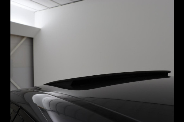 Mercedes-Benz GLC Coupé 300e 4Matic Business Solution AMG | Panoramadak | 360 Camera | Burmester Surround | Stoelverwarming | Trekhaak | Carplay | Matrix LED | Keyless | Leder/Alcantara