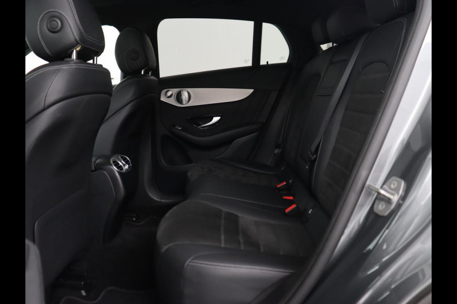 Mercedes-Benz GLC Coupé 300e 4Matic Business Solution AMG | Panoramadak | 360 Camera | Burmester Surround | Stoelverwarming | Trekhaak | Carplay | Matrix LED | Keyless | Leder/Alcantara
