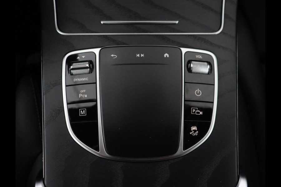 Mercedes-Benz GLC Coupé 300e 4Matic Business Solution AMG | Panoramadak | 360 Camera | Burmester Surround | Stoelverwarming | Trekhaak | Carplay | Matrix LED | Keyless | Leder/Alcantara